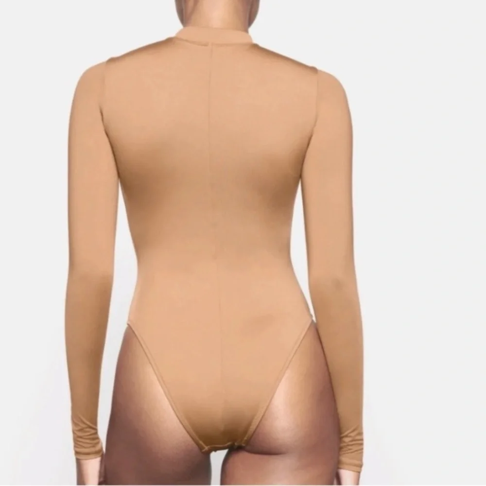 SKIMS Zip Front One-Piece Long Sleeve Swimsuit size 4X Ochre NEW
